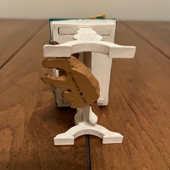 Hallmark Keepsake Mrs. Claus's Kitchen Table 2012 Limited Edition - Picture 11 of 12